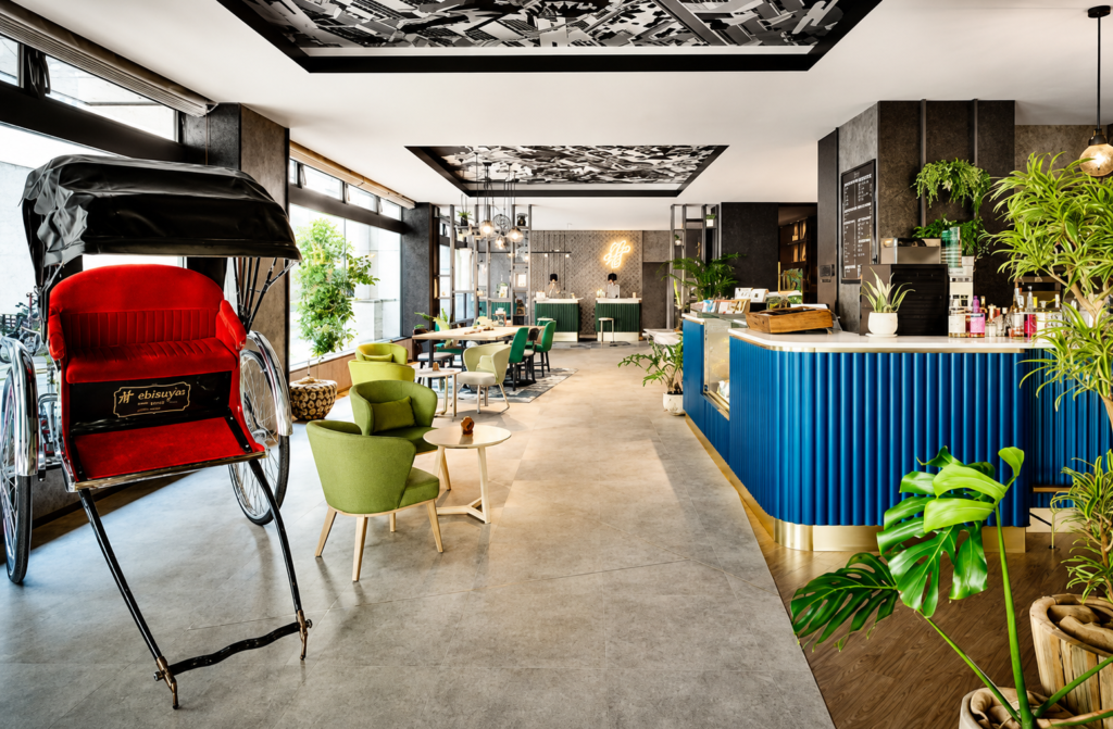 Visiter le Japon en 2 semaines : itinéraire de 15 jours entre Tokyo, Kyoto et Osaka Holiday Inn Kyoto Gojo : un hôtel moderne avec onsen au cœur de Kyoto au Japon