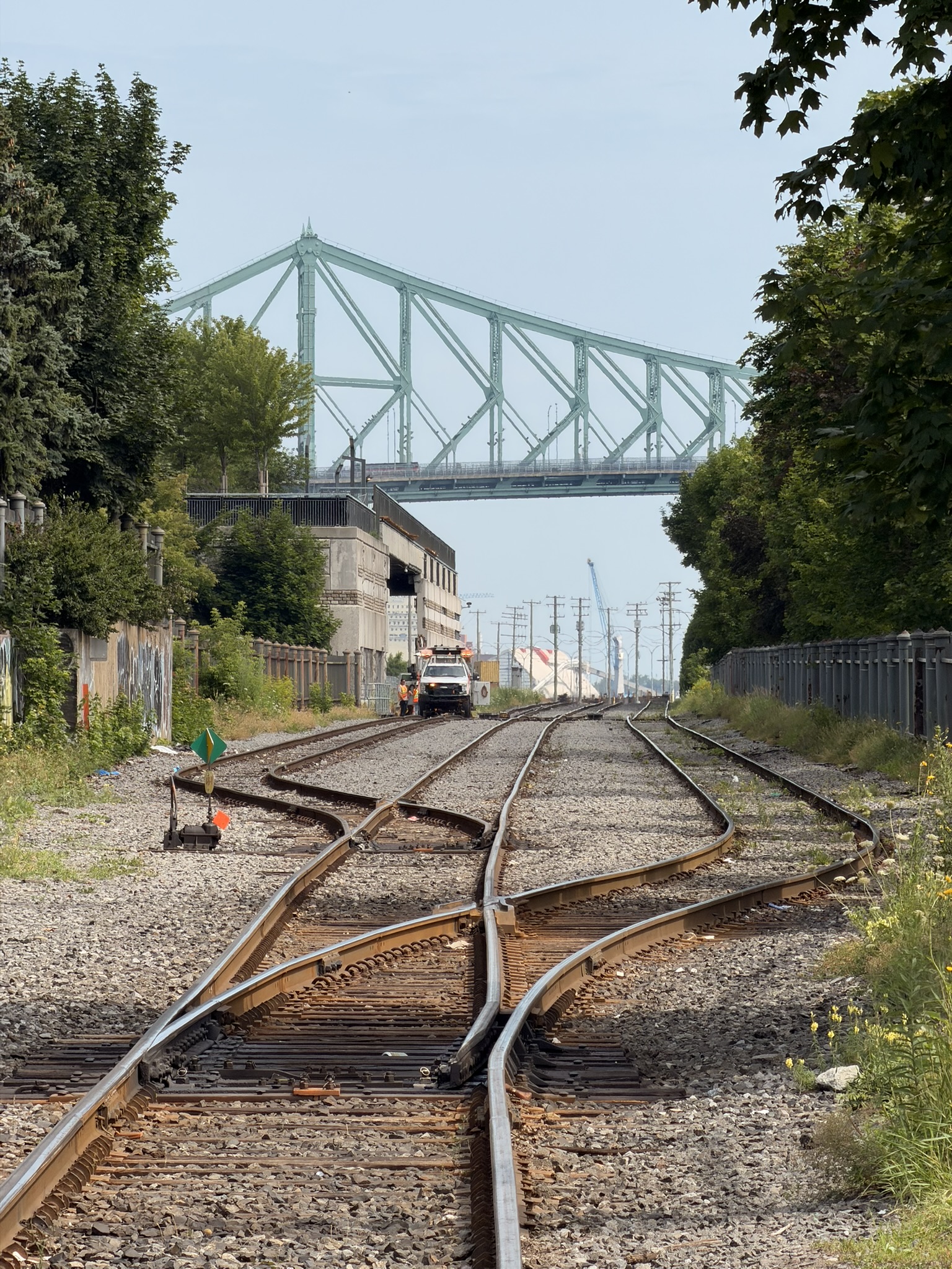 Pont Jacques-Cartier au-dessus du fleuve Saint-Laurent à Montréal